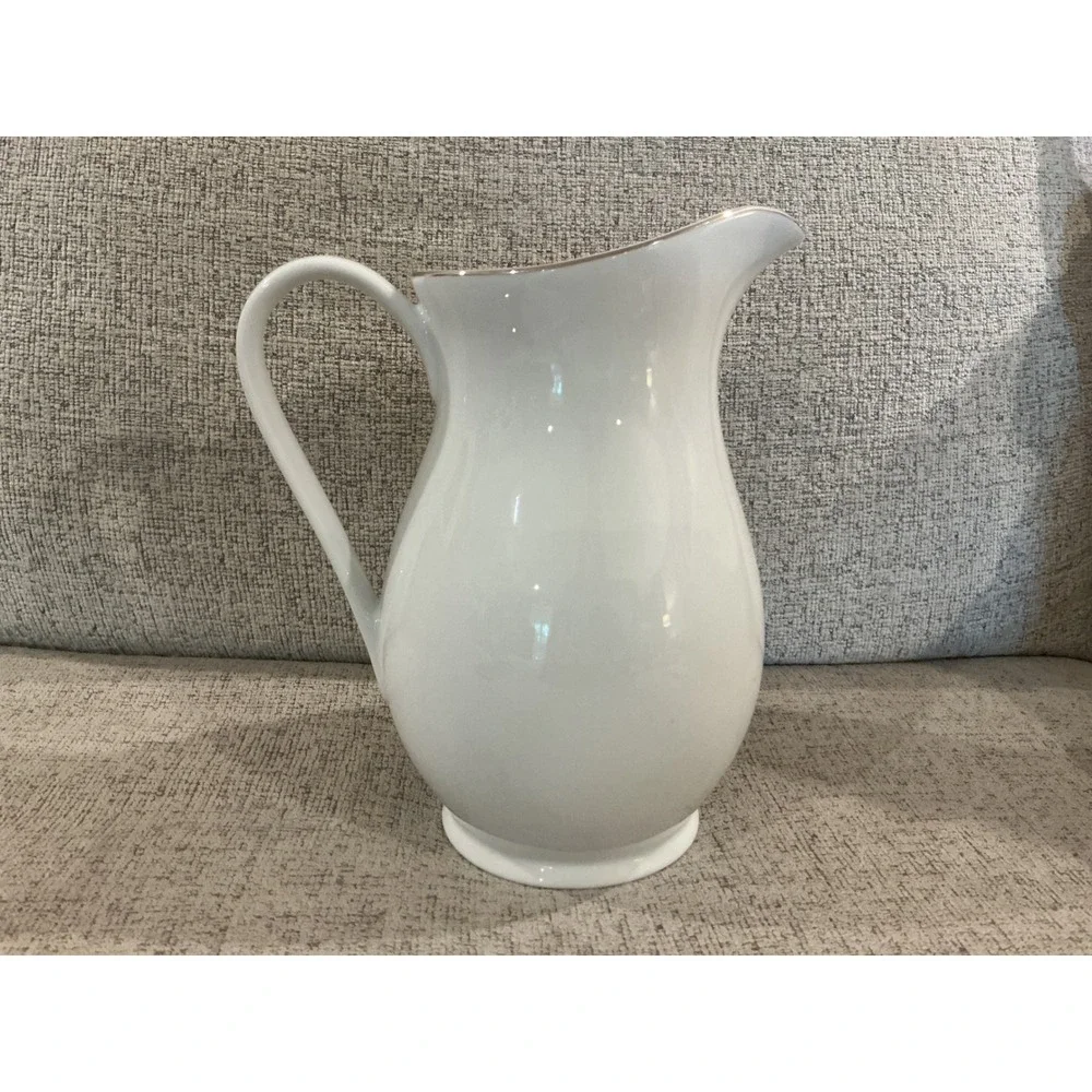 Pottery Barn Reindeer Rudolph Ceramic Christmas Pitcher White Silver Rim 9